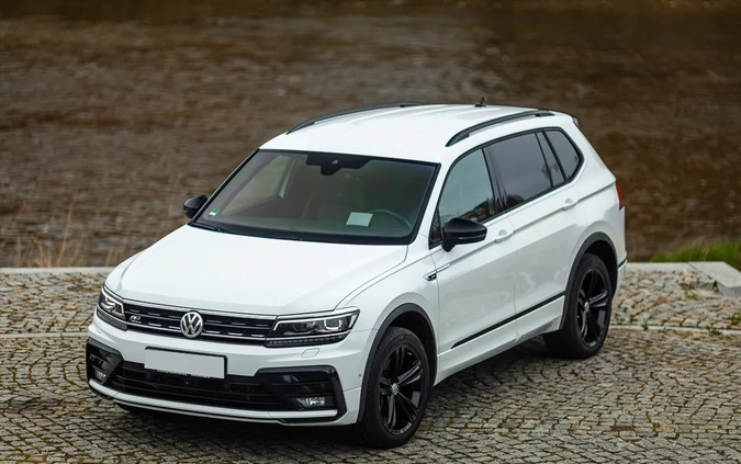 Volkswagen Tiguan Allspace cena 130800 przebieg: 150000, rok produkcji 2020 z Lubin małe 667